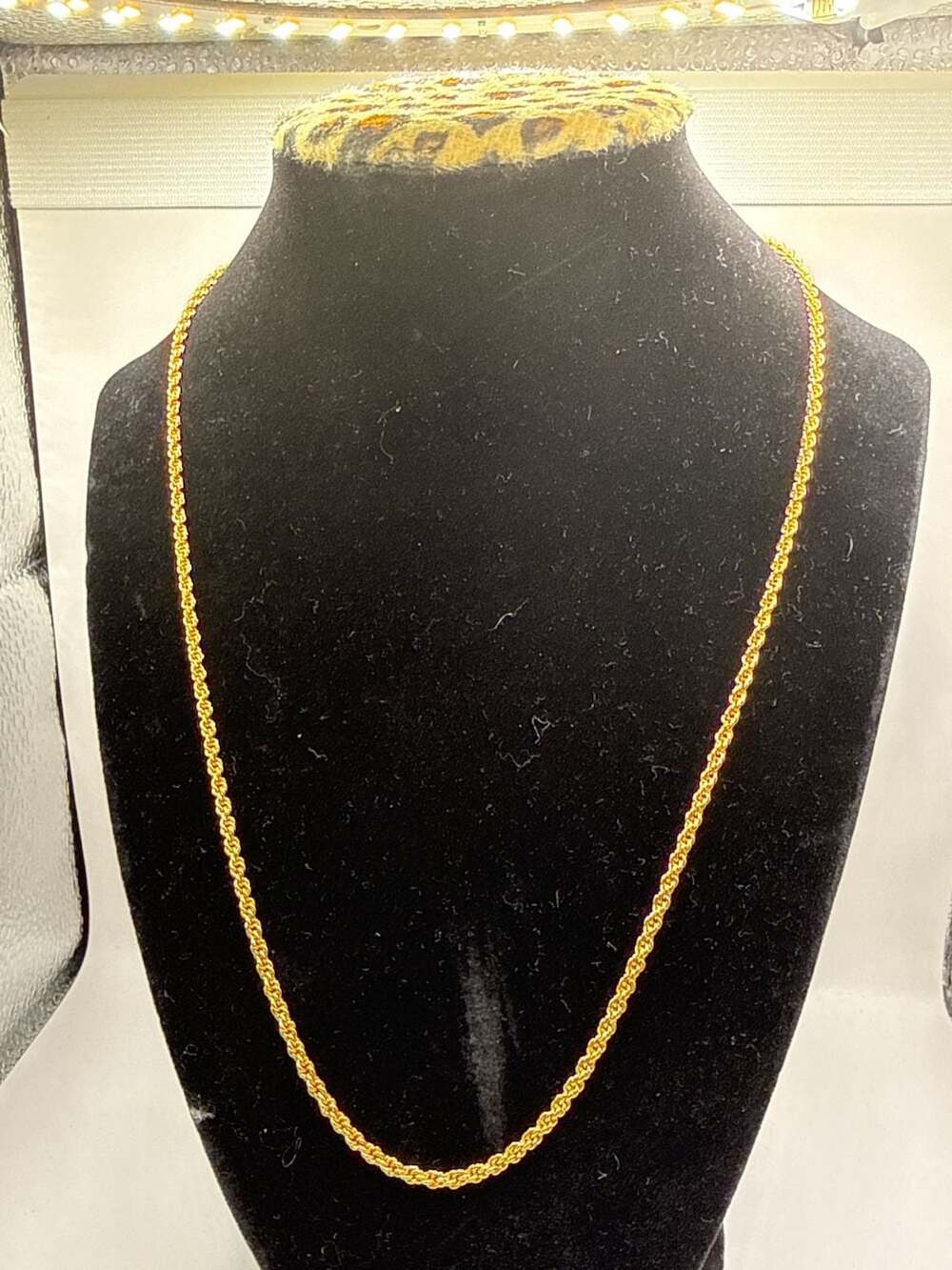Gold Tone Rope Chain Necklace 21 Inch
